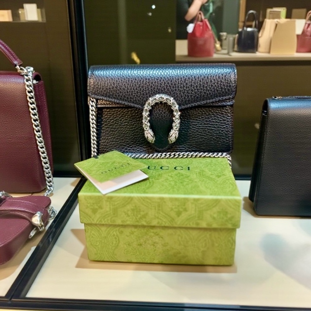 *** SOLD ***
GUCCI DIONYSUS SUPER MINI BAG